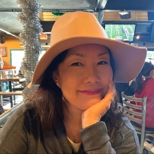 Meet your Posher, Debbie